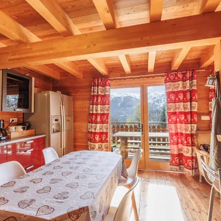 Grand 12p Chalet